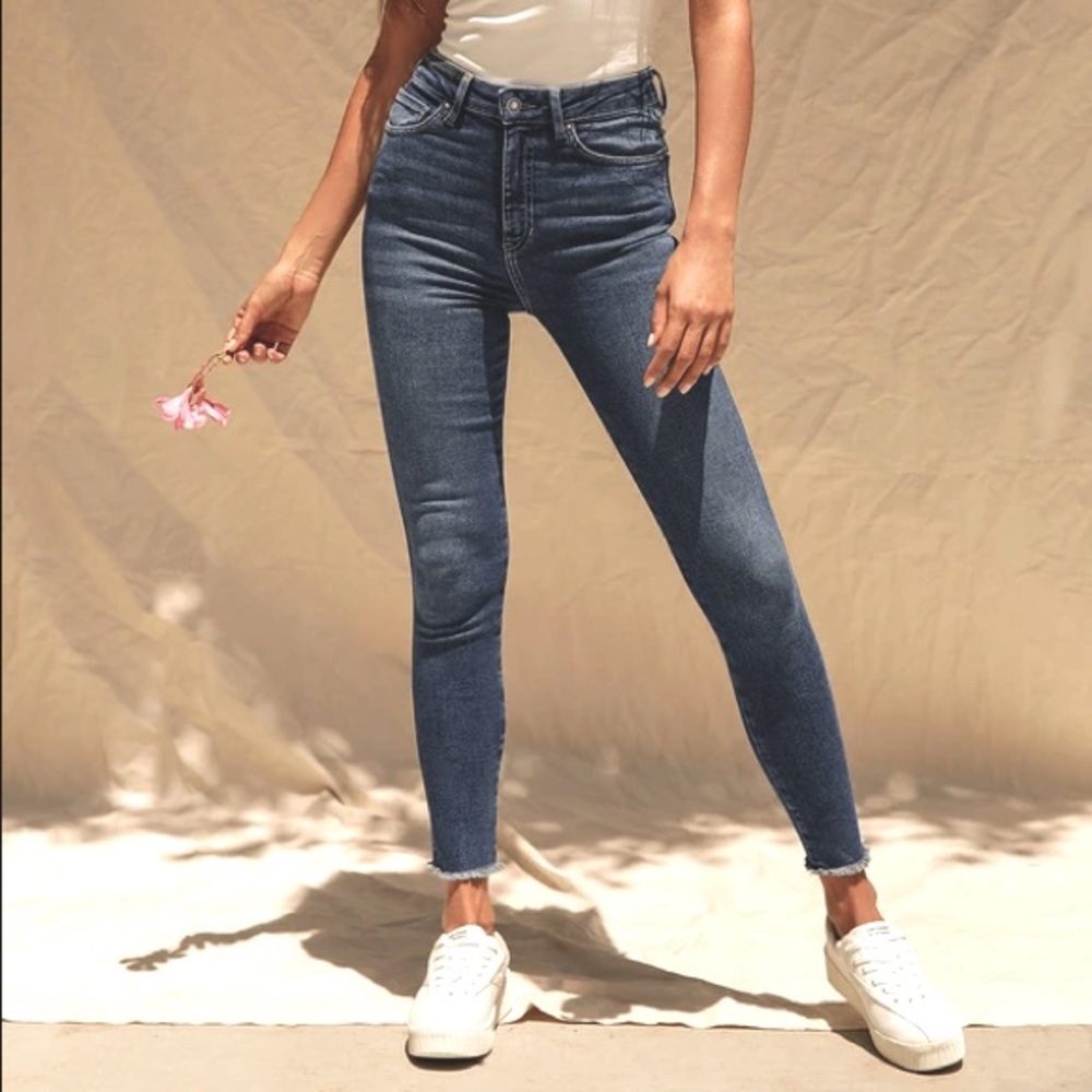 FREE PEOPLE Raw High-Rise Jeggings NWT 28 Blue
